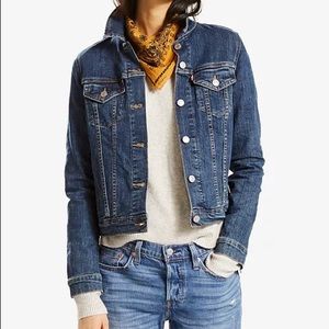 Levi's Women’s The Original Trucker Denim Jean Jacket Like New Size Medium